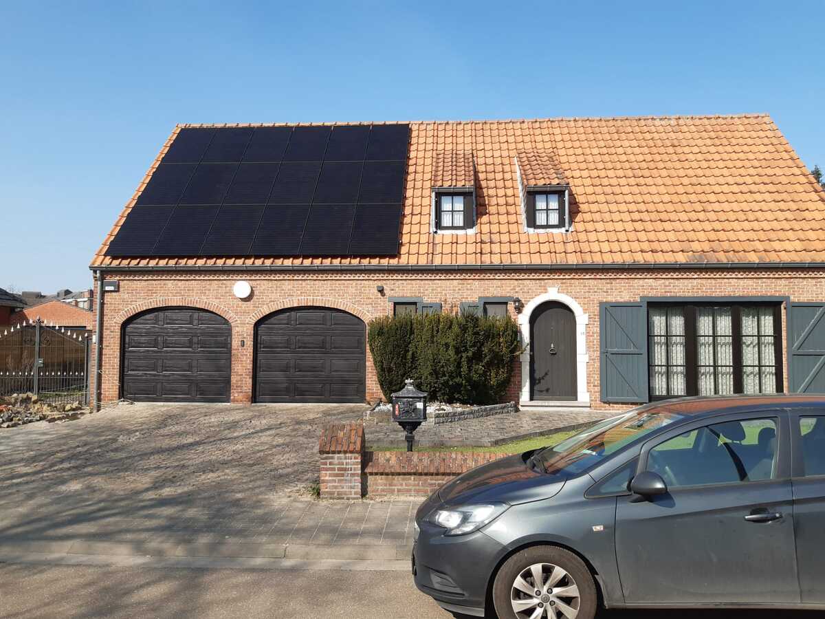 Realisatie 18x QCELLS zonnepanelen 370 FULL BLACK (6.660 Wp) met Huawei hybride omvormer SUN2000-6KTL-M1 te Leuven