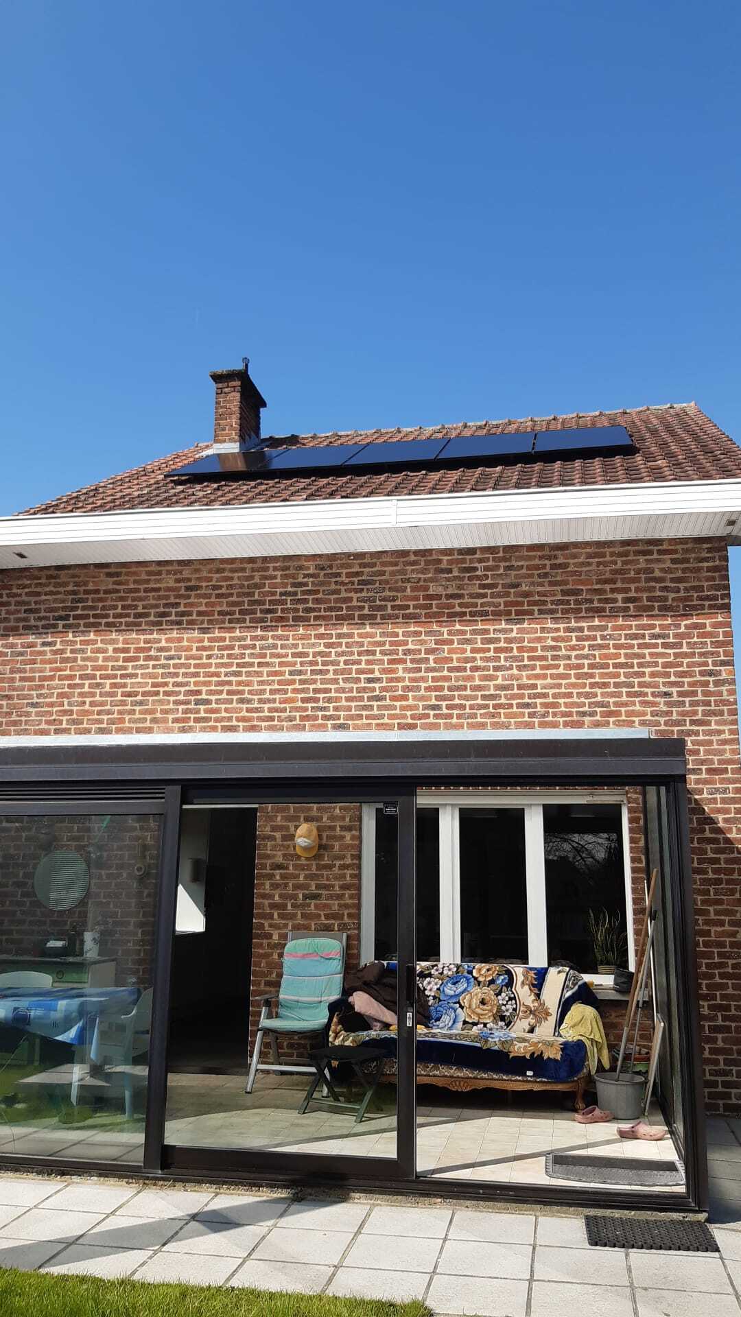 Realisatie 5x QCELLS zonnepanelen 375 FULL BLACK (1.875 Wp) met Huawei hybride omvormer SUN2000-2KTL-L1 te Beersel