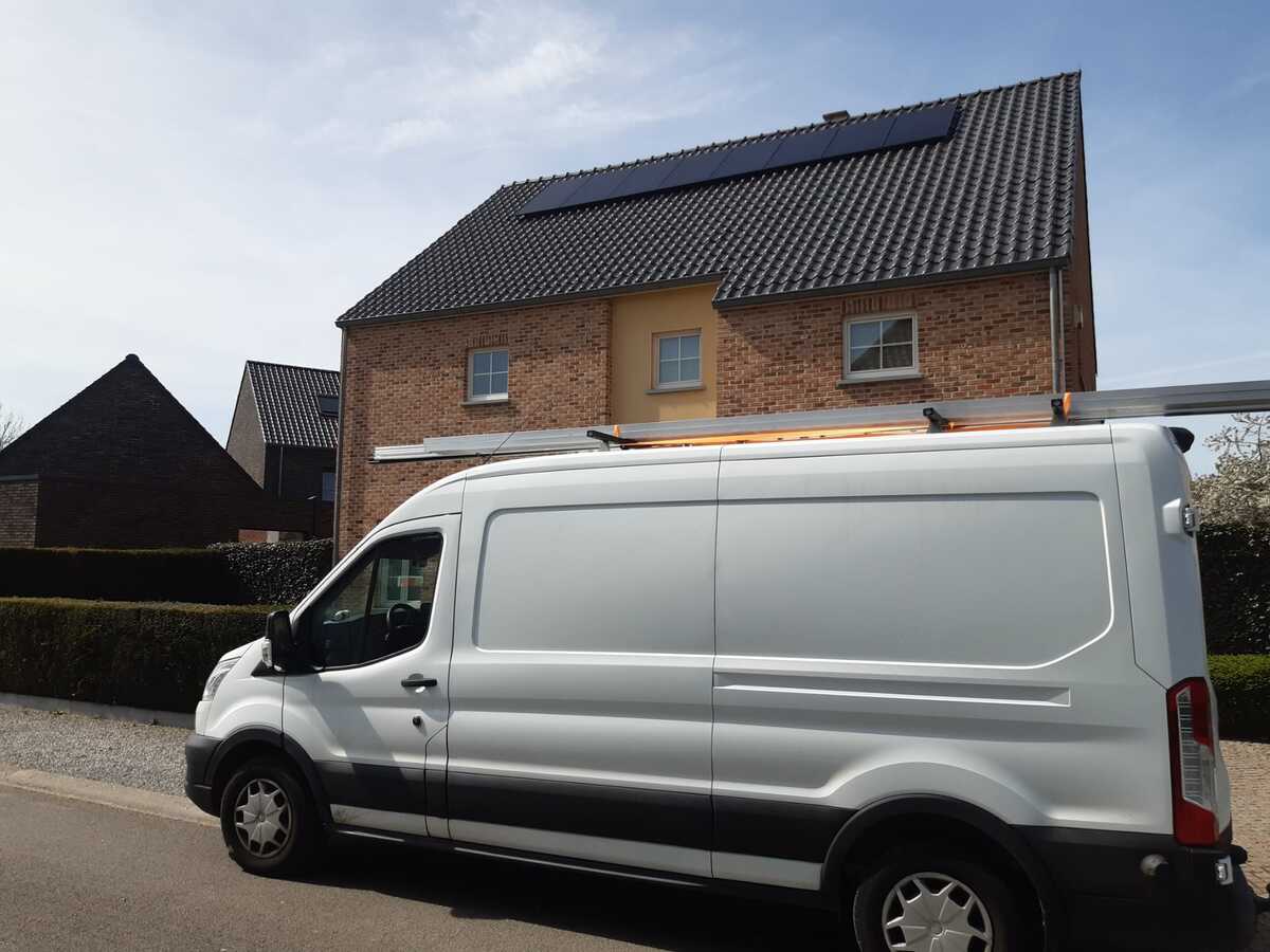 Realisatie 16x QCELLS zonnepanelen 370 FULL BLACK (5.920 Wp) met Huawei hybride omvormer SUN2000-3.68KTL-L1 te Hasselt