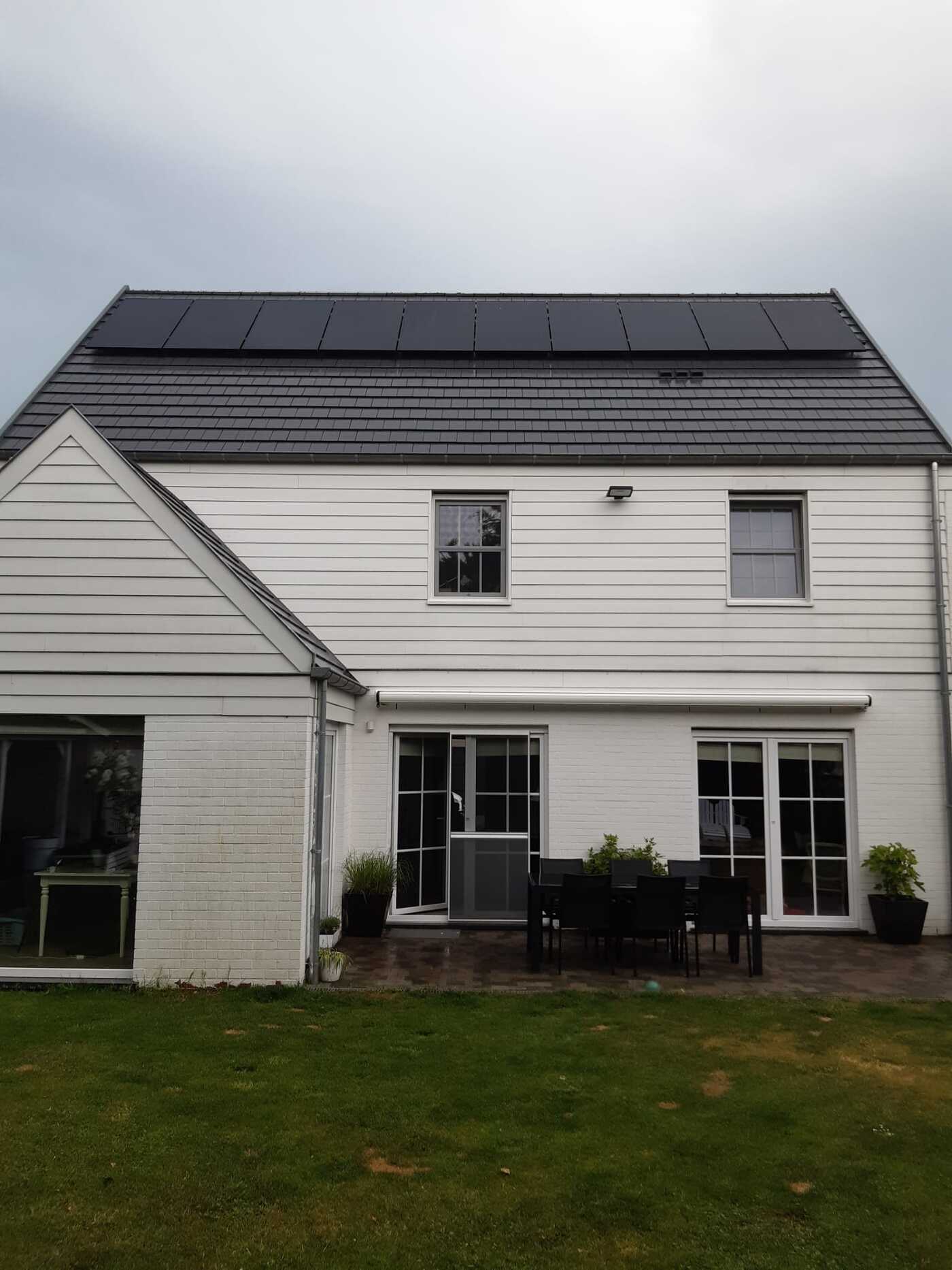 Realisatie 17x QCELLS zonnepanelen 370 FULL BLACK (6.290 Wp) met Huawei hybride omvormer SUN2000-4.0KTL-M1 te Kampenhout