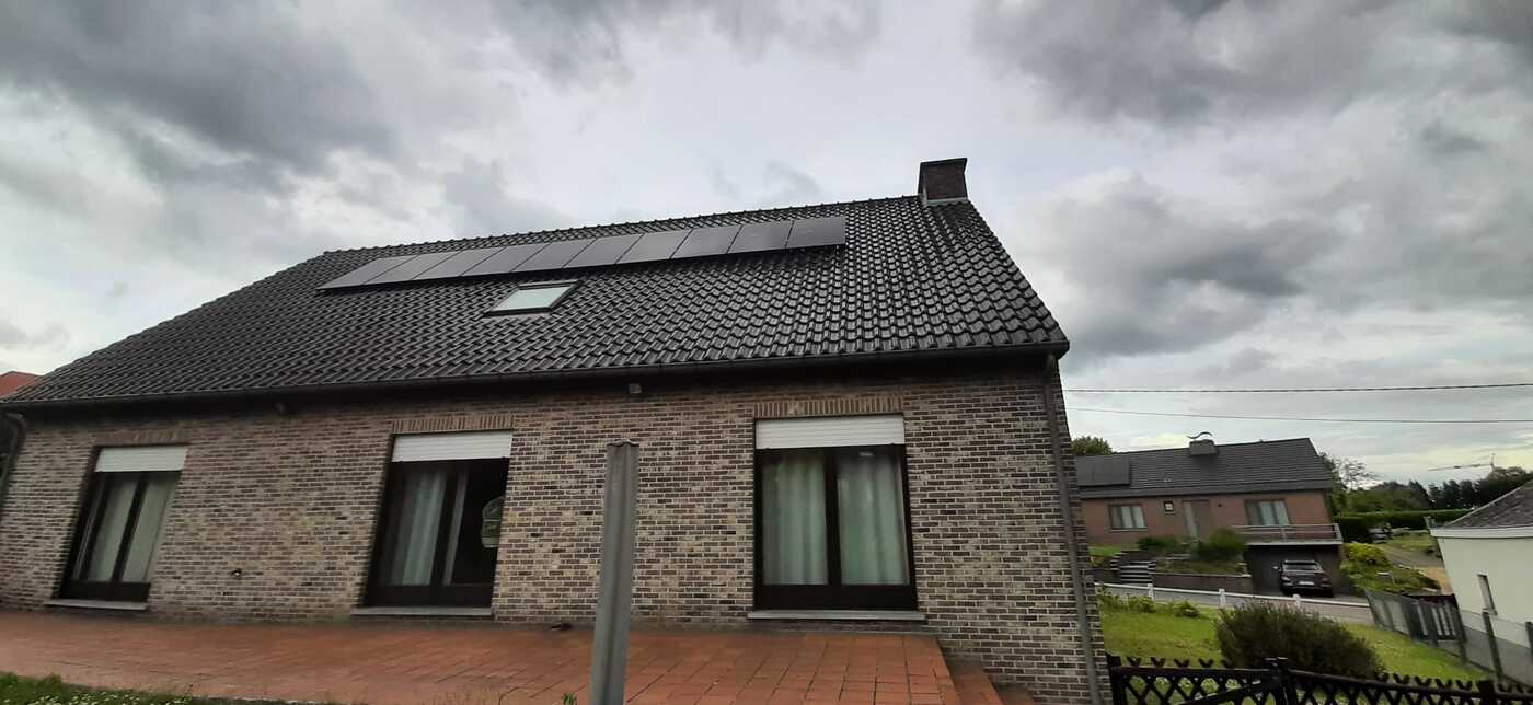 Realisatie 10x REC zonnepanelen 405 Wp ALPA PURE (4.050 Wp) met Huawei SUN2000-4.0KTL-L1 omvormer + 10 kWh Huawei batterij te Overijse