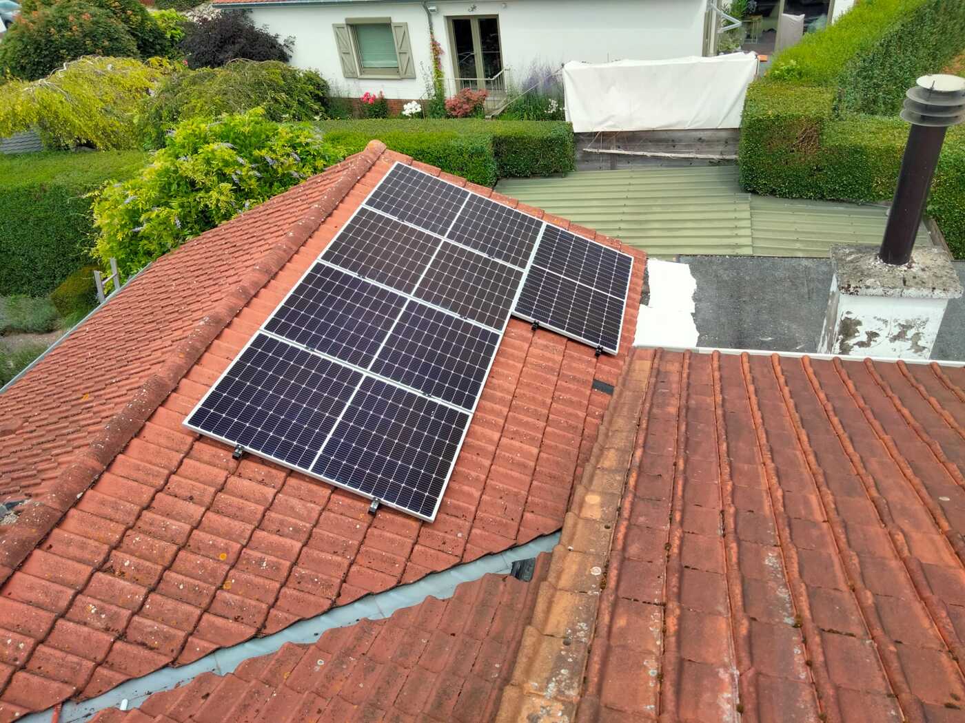 Realisatie 10 REC zonnepanelen 405 Wp ALPA PURE FULL BLACK Tervuren