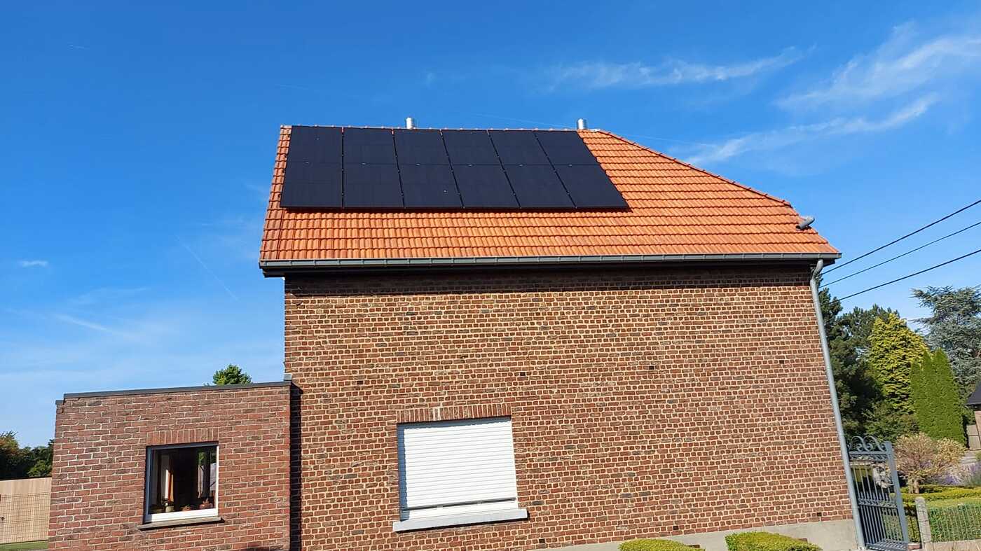 Realisatie 12x REC zonnepanelen 405 Wp ALPA PURE (4.860 Wp Bierbeek