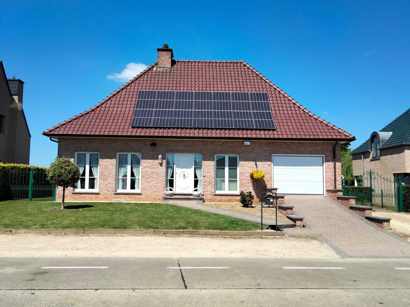 Realisatie 14x REC zonnepanelen 365 Wp ALPA SERIES Bierbeek