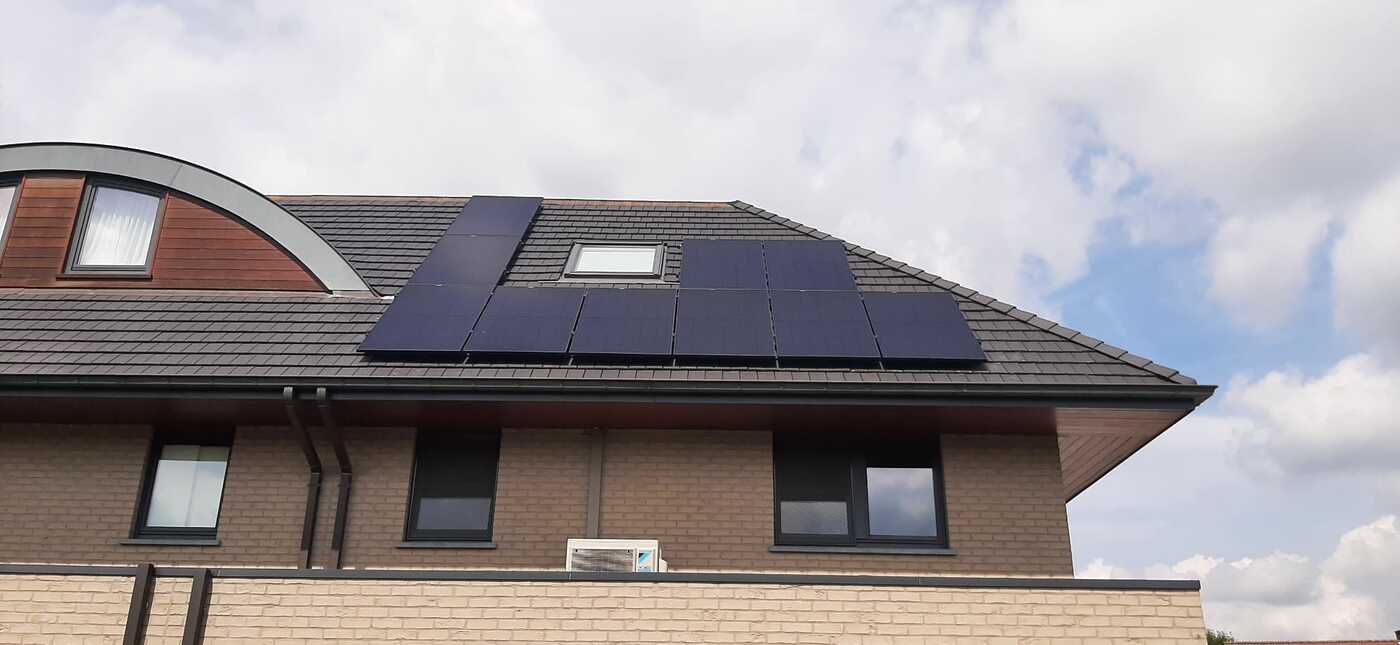 Realisatie 10x REC zonnepanelen 405 Wp ALPA PURE Boortmeerbeek