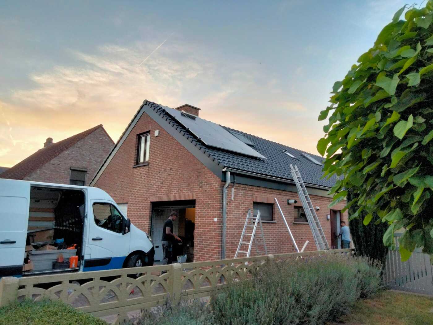 Realisatie 12x JA SOLAR zonnepanelen 380 Wp BIFACIAL Herent