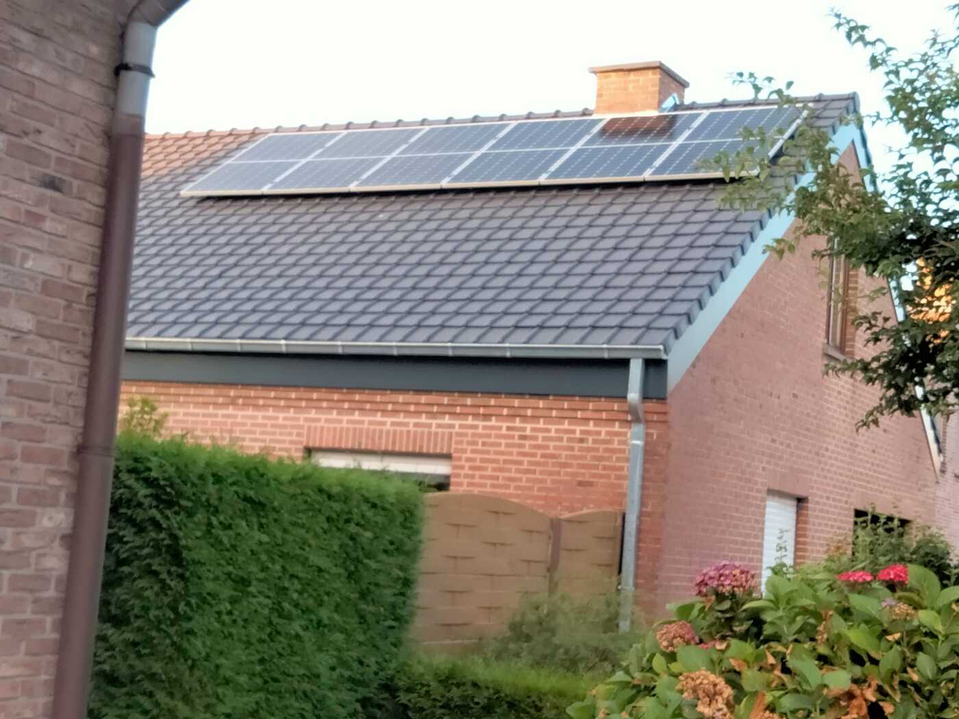 Realisatie 12x JA SOLAR zonnepanelen 380 Wp BIFACIAL Herent