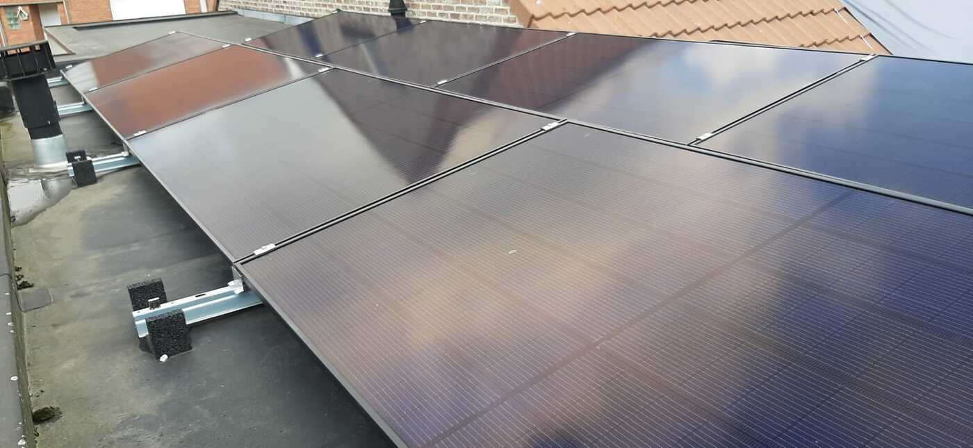 Realisatie 25x REC zonnepanelen 405 Wp ALPA PURE FULL BLACK Asse