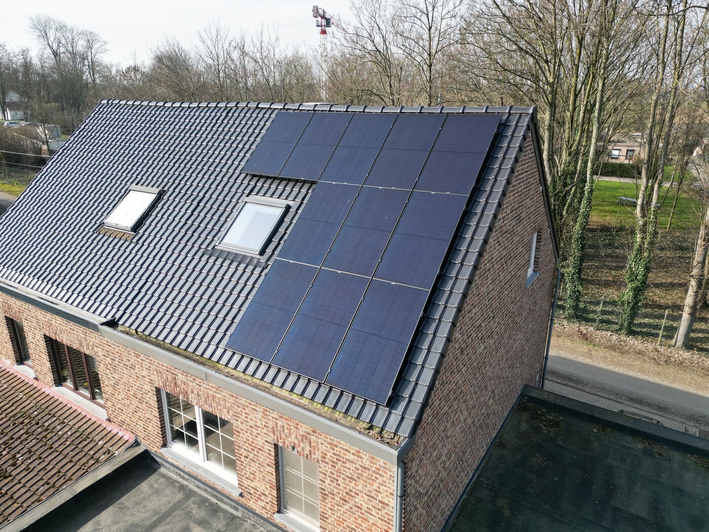 Realisatie 14x REC zonnepanelen 405 Wp ALPA Tienen