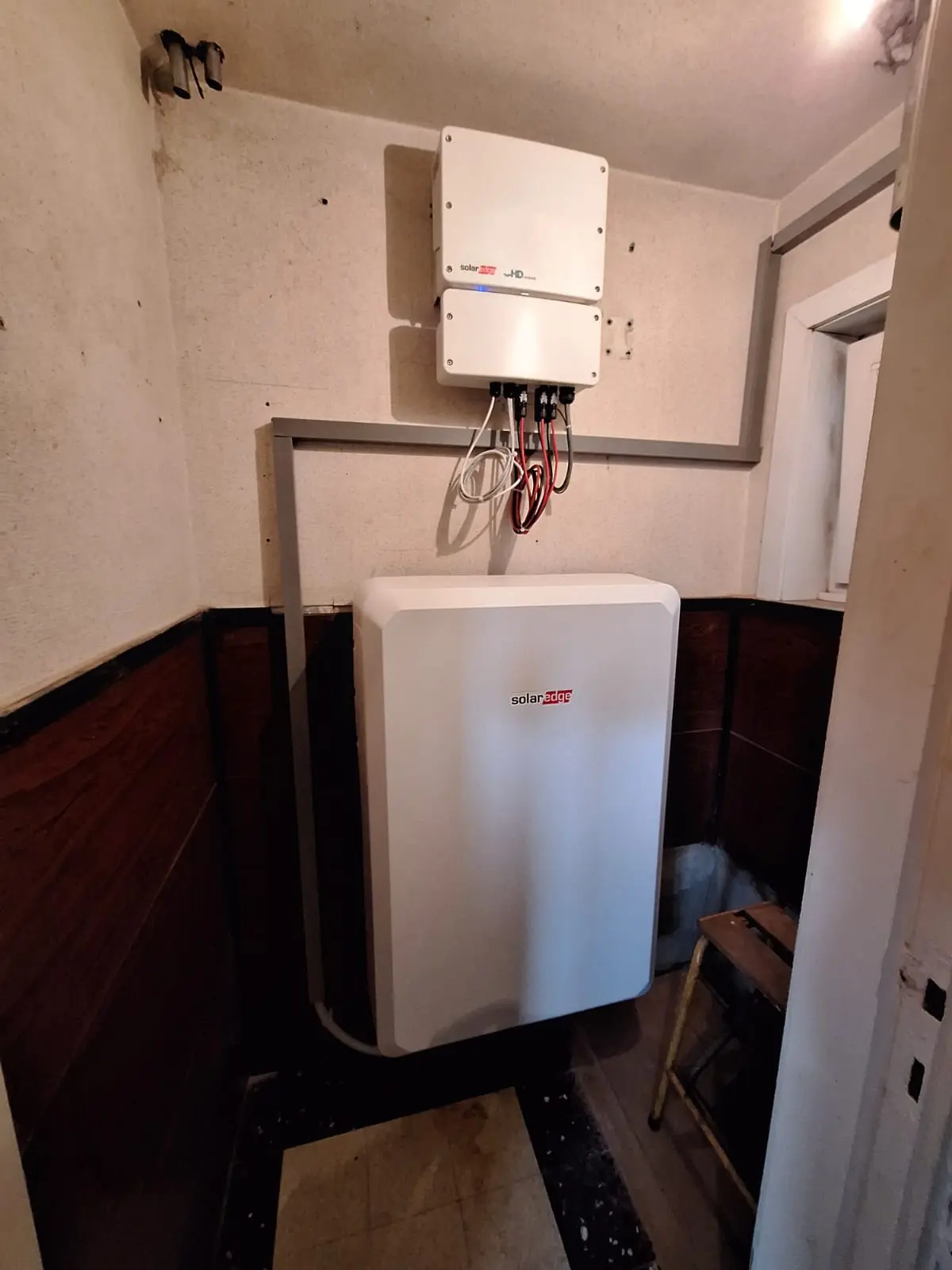 Realisatie 16x Denim 440 SolarEdge omvormer Balen Zero Power