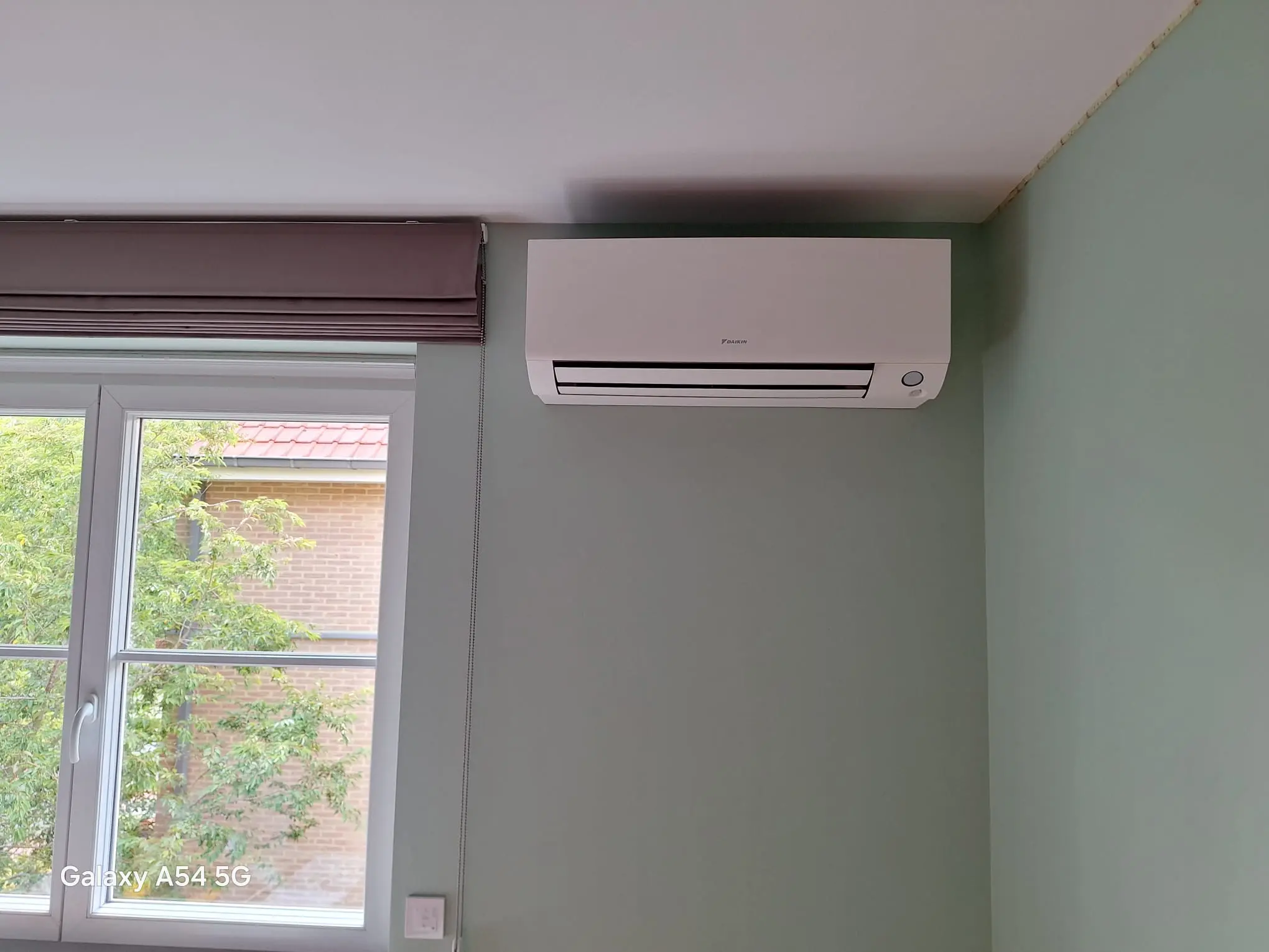 Realisatie Daikin multisplit aircowarmtepomp bestaande uit 3 binnenunits Perfera + Stylish te Kraainem