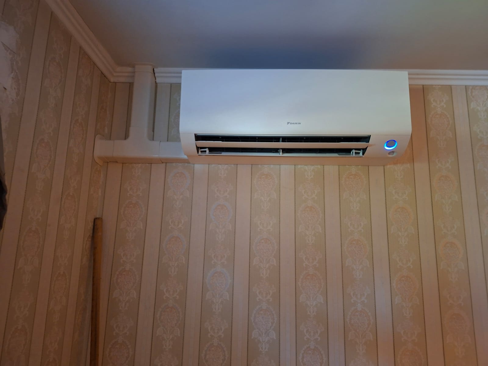 Realisatie Daikin multisplit aircowarmtepomp bestaande uit 4 binnenunits Perfera + Stylish te Tienen