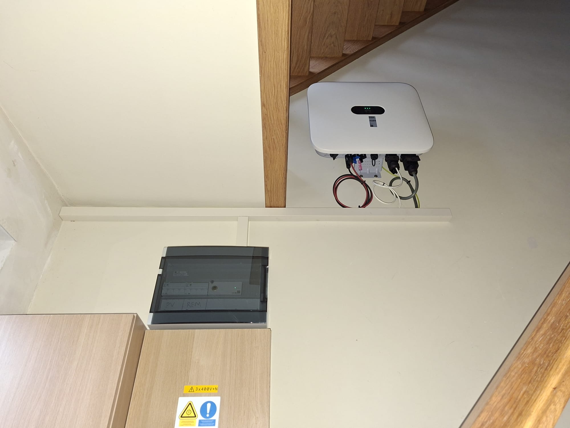 Realisatie van 10x DAS SOLAR 445 Wp Full black en Huawei omvormer met te Bekkevoort