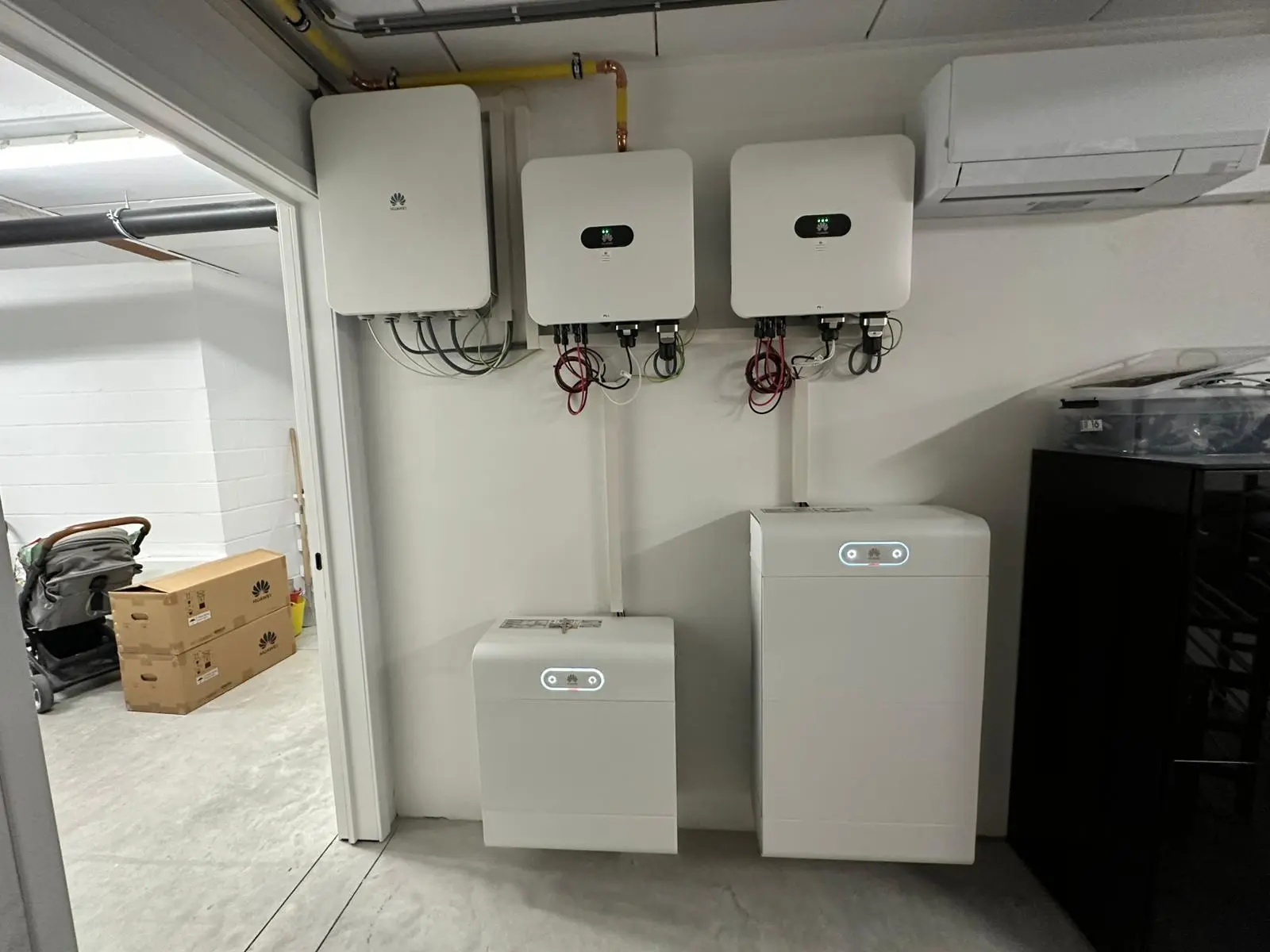 Realisatie 47x JA SOLAR 450W + Huawei EMMA EMS-Backup + 20.7 kW batterij + Huawei laadpaal te Lanaken